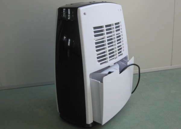 抽湿机和粉色应用黄色软件的区别